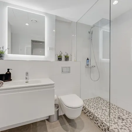 Rotermanni Apartment#top Location#spacious#free Parking 公寓 *