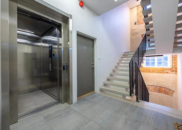 Rotermanni Apartment#top Location#spacious#free Parking דירה טאלין